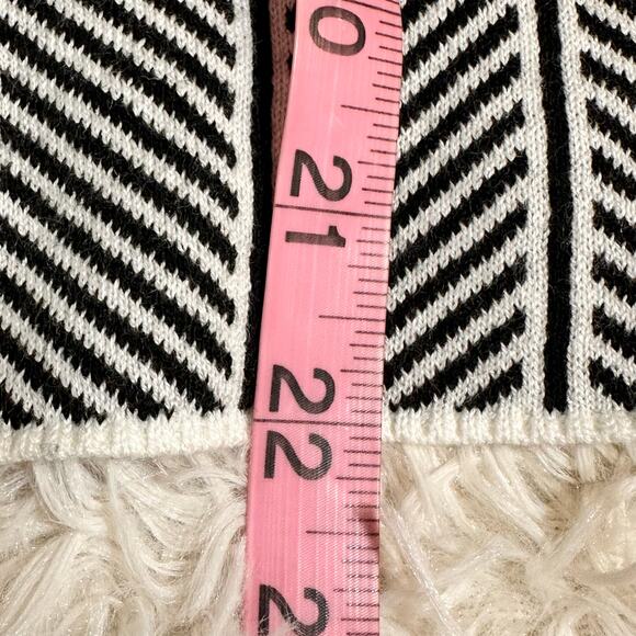 BB Dakota Jack Green White Black Striped Lightweight Sweater Sz S NWT - Picture 8 of 9